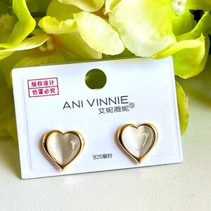 Moon stone heart stud earrings